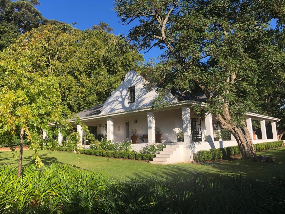 Elgin Country Lodge Exterior photo